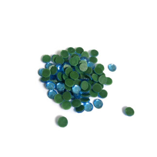 Faceted round flat-back light blue hot fix rhinestones - diametre 5 mm - weight 50 g
