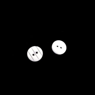 Two-hole parallel slits round white plastic buttons - diametre 14 mm - 4 pieces