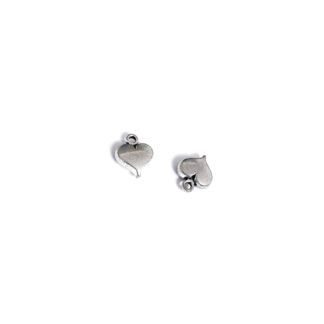 Silvery metal heart pendant - size 11 x 13 mm