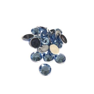 Faceted round flat-back light blue sew-on rhinestones - diametre 10 mm - approximately 22 pieces