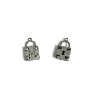 Silvery metal letter on back padlock pendant - size 11 x 20 mm