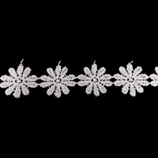 White flowers lace trim by metre - width 23 mm