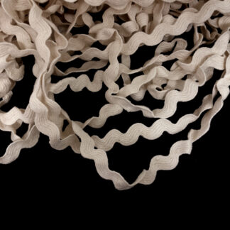 Cream cotton zigzag trim ribbon by metre - width 9 mm