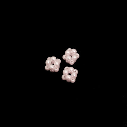Pearly pinkish white beads cluster balls - size 10 mm - 3 pieces