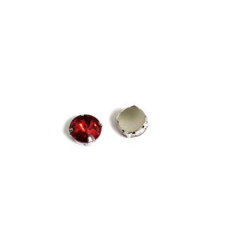 Silvery metal claws cup faceted round red sew-on rhinestones - diametre 14 mm - 2 pieces
