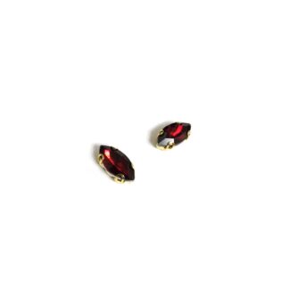 Golden metal claws cup faceted eye red sew-on rhinestones - size 6 x 12 mm - 2 pieces