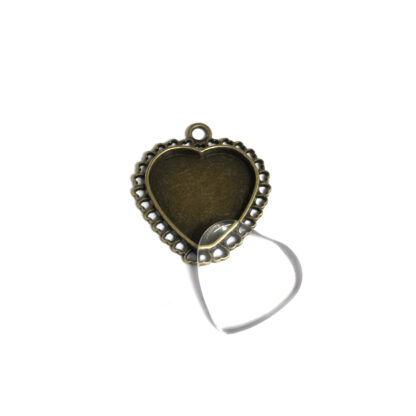 Brass metal heart bezel pendant with glass cabochon - size 26 x 30 mm