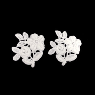 White lace flower with leaves - size 55 mm - 2 pieces