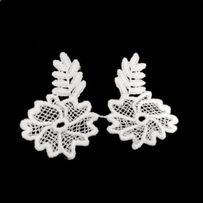 White lace flower with leaves - size 50 x 84 mm - 2 pieces