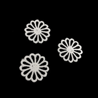 White lace flower - diametre 34 mm - 3 pieces