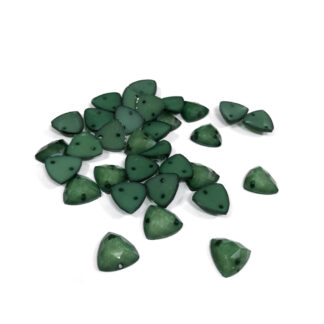 Faceted triangular flat-back glittery green sew-on rhinestones - size 10 mm - 32 pieces