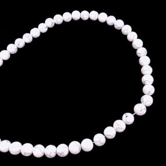 Round white stone crackle beads by strand - diametre 8 mm - length 38 cm