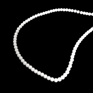 Round white glass beads by strand - diametre 4.5 mm - length 37 cm