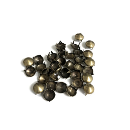 Pointed round brass metal studs - size 9 mm - weight 10 g
