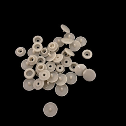 Round cream plastic snap buttons - diametre 12 mm - 10 sets