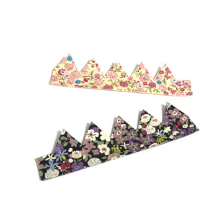Colourful flowers zigzag-shaped felt-backed fabric decorations - size 50 x 170 mm - 3 pieces
