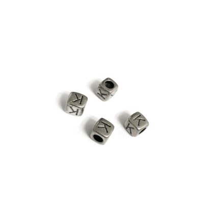 Silvery letter K cube bead - size 7 mm - 4 pieces